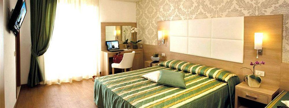 Hotel Michelangelo Bellaria-Igea Marina Buitenkant foto