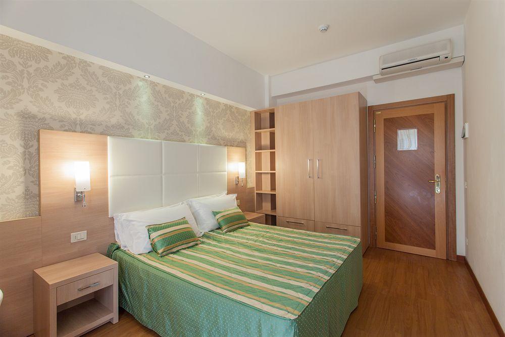 Hotel Michelangelo Bellaria-Igea Marina Buitenkant foto