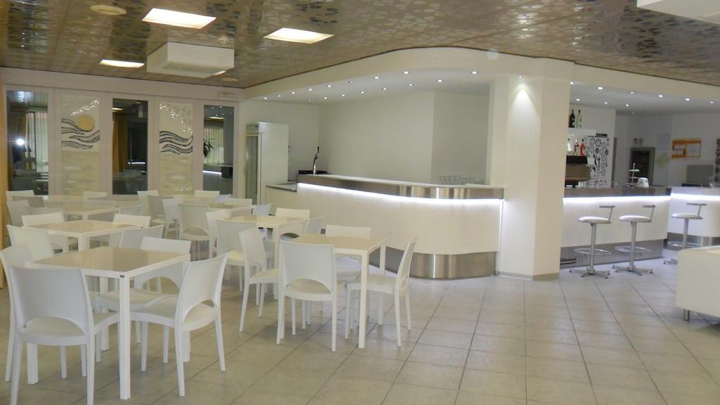 Hotel Michelangelo Bellaria-Igea Marina Buitenkant foto