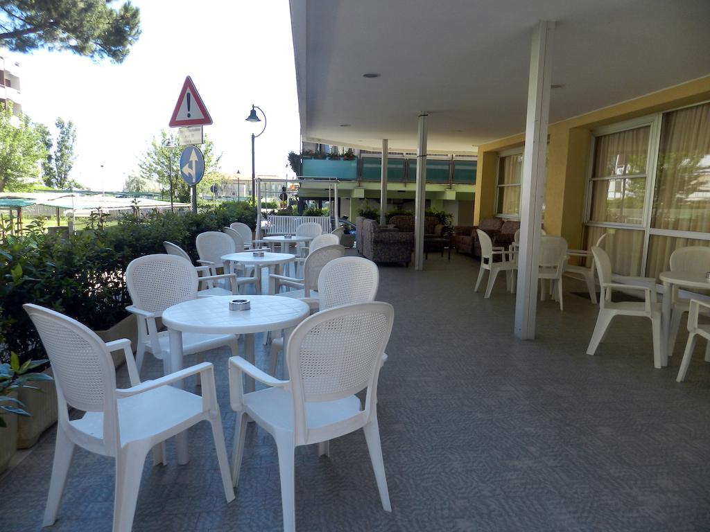 Hotel Michelangelo Bellaria-Igea Marina Buitenkant foto